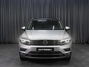 Внедорожник Volkswagen Tiguan 2017 года, 2879000 рублей, Тюмень