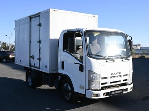 Isuzu Elf (N-series), I, 2.5 MT 4x2 (126 л.с.) 2015г. 2015 года, 1719000 рублей, Ростов-на-Дону