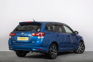 Универсал Toyota Corolla Fielder 2018 года, 1599000 рублей, Томск