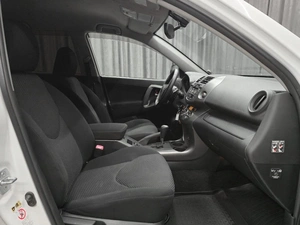 Внедорожник Toyota RAV4 2010 года, 1365000 рублей, Красноярск