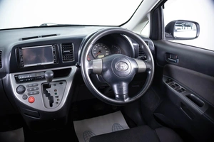 Минивэн Toyota Wish 2005 года, 679000 рублей, Пермь