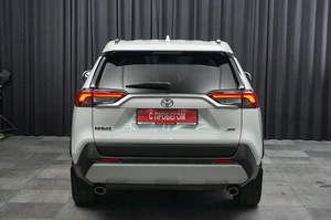 Внедорожник Toyota RAV4 2021 года, 3357000 рублей, Красноярск