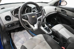 Седан Chevrolet Cruze 2011 года, 649000 рублей, Новокузнецк