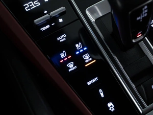 Внедорожник Porsche Cayenne S 2019 года, 8610900 рублей, Москва