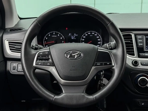 Седан Hyundai Solaris 2021 года, 1599000 рублей, Большой Сочи