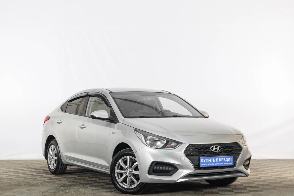 Седан Hyundai Solaris 2017 года, 1299000 рублей, Тюмень