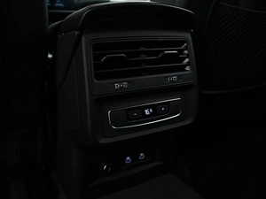 Внедорожник Audi Q7 2023 года, 6988888 рублей, Москва