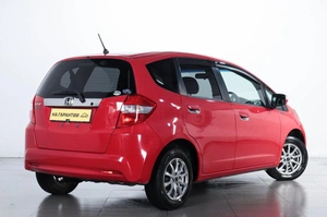 Хетчбэк Honda Fit 2011 года, 829000 рублей, Челябинск
