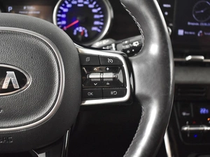 Минивэн Kia Carnival 2021 года, 3669900 рублей, Казань