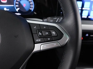 Хетчбэк Volkswagen Golf 2022 года, 2974444 рублей, Москва