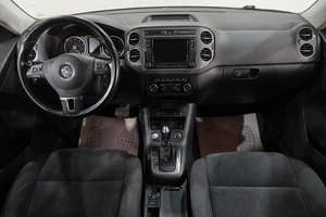 Внедорожник Volkswagen Tiguan 2013 года, 1979000 рублей, Новокузнецк