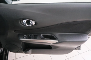 Хетчбэк Nissan Note 2013 года, 899000 рублей, Красноярск