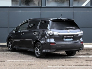 Минивэн Toyota Wish 2015 года, 1489000 рублей, Кирилловка