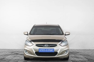 Хетчбэк Hyundai Solaris 2012 года, 749000 рублей, Кемерово