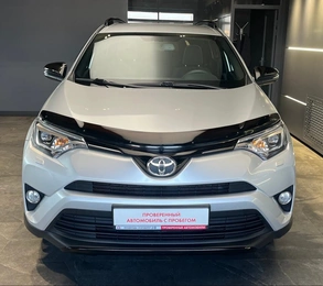 Внедорожник Toyota RAV4 2018 года, 2790000 рублей, Абакан