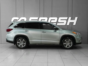 Внедорожник Toyota Highlander 2014 года, 2547000 рублей, Тверь