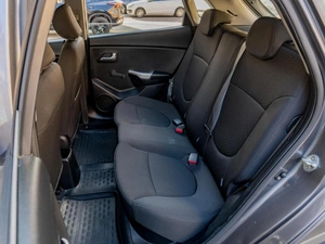 Хетчбэк Kia Rio 2014 года, 949000 рублей, Саратов