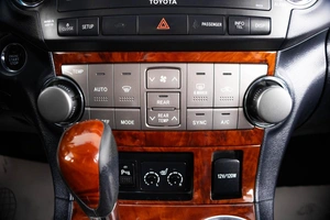 Внедорожник Toyota Highlander 2011 года, 1999000 рублей, Пермь