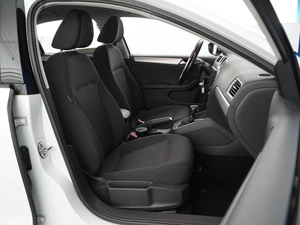Седан Volkswagen Jetta 2017 года, 1347055 рублей, Москва