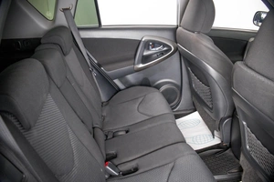 Внедорожник Toyota RAV4 2011 года, 1739000 рублей, Пермь