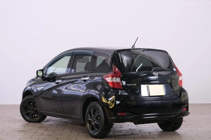 Хетчбэк Nissan Note 2019 года, 999000 рублей, Омск