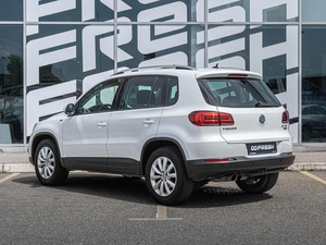 Внедорожник Volkswagen Tiguan 2016 года, 1614000 рублей, Краснодар