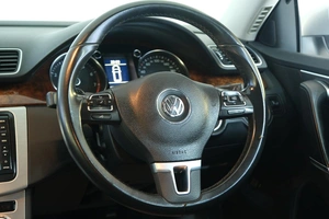 Универсал Volkswagen Passat 2012 года, 1229000 рублей, Омск
