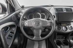 Внедорожник Toyota RAV4 2009 года, 1379000 рублей, Барнаул