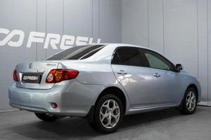 Седан Toyota Corolla 2008 года, 930000 рублей, Омск