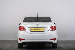 Седан Hyundai Solaris 2015 года, 829000 рублей, Томск