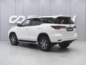 Внедорожник Toyota Fortuner 2018 года, 3215000 рублей, Ростов-на-Дону