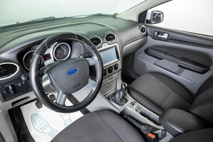 Хетчбэк Ford Focus 2011 года, 609000 рублей, Пермь