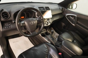 Внедорожник Toyota RAV4 2012 года, 1549000 рублей, Челябинск