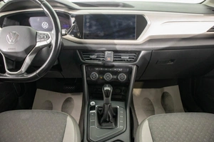 Внедорожник Volkswagen Taos 2021 года, 2279000 рублей, Барнаул