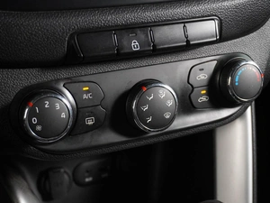 Хетчбэк Kia Ceed 2013 года, 929000 рублей, Воронеж