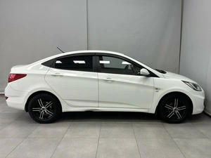Седан Hyundai Solaris 2011 года, 875000 рублей, Красноярск
