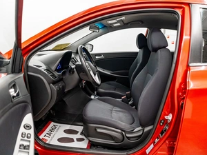 Седан Hyundai Solaris 2012 года, 750000 рублей, Красноярск