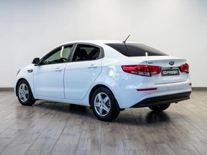 Седан Kia Rio 2016 года, 1209000 рублей, Саратов