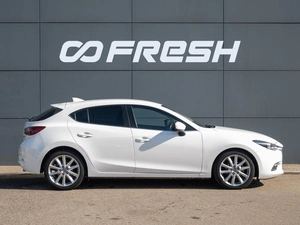 Хетчбэк Mazda Axela 2017 года, 1710000 рублей, Краснодар