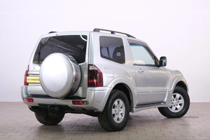 Внедорожник Mitsubishi Pajero 2006 года, 1289000 рублей, Омск