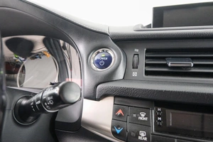 Хетчбэк Lexus CT 2019 года, 2189000 рублей, Красноярск