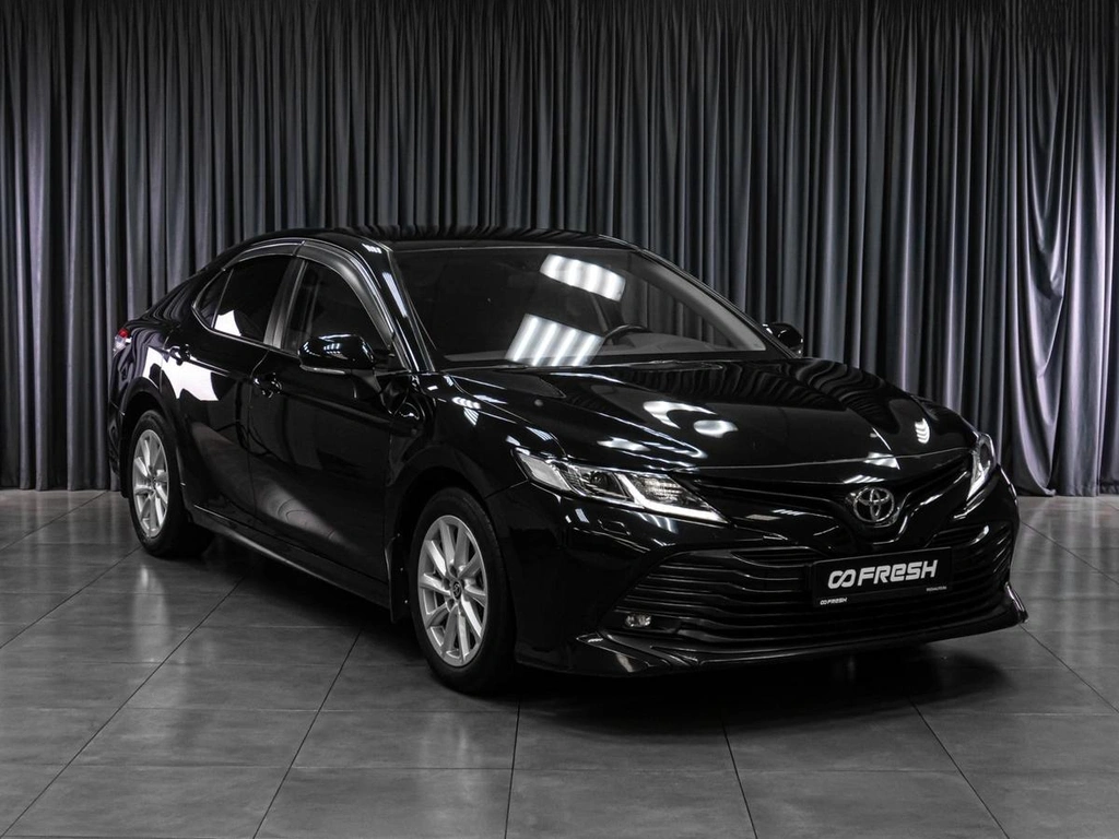 Седан Toyota Camry 2018 года, 2649000 рублей, Тюмень