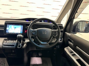 Минивэн Honda Stepwgn Spada 2021 года, 2300000 рублей, Красноярск