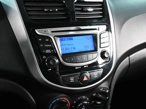 Седан Hyundai Solaris 2013 года, 1059000 рублей, Аксай
