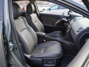 Седан Toyota Avensis 2011 года, 1269000 рублей, Волгоград