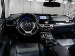 Седан Lexus ES 2013 года, 2230554 рублей, Тюмень