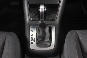 Внедорожник Volkswagen Tiguan 2010 года, 1089000 рублей, Пермь