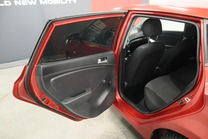 Хэтчбек Hyundai Solaris 2012 года, 790000 рублей, Курск