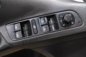 Внедорожник Volkswagen Tiguan 2011 года, 1229000 рублей, Новокузнецк