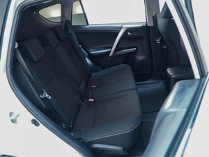 Внедорожник Toyota RAV4 2015 года, 2257077 рублей, Москва
